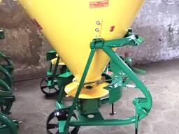 Машина розкидання піску та відсіву МВД-0,5Д, якість перевірена часом!