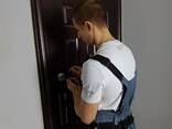 Встановлення замків у вхідні двері - фото 1