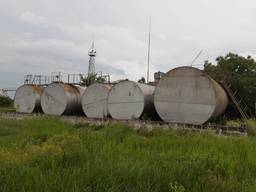 Металеві бочки і ємності 75,50 кубів