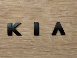 Металлические буквы KIA , киа на кузов авто