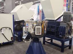 Миксер для смешивания полимерного сырья 100 кг/3 мин