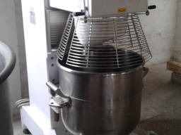 Міксер планетарний StarMix PL80T3V на 80л