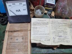 Вольтметры М-381, 0-50в. -1шт