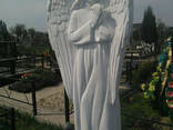 Молящийся Ангел из мрамора - фото 3