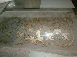 Нитрид-титана наносим на зеркало и стекло и витражи