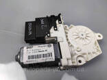 Моторчик стеклоподъемника задний левый Skoda Octavia A5 1K0959703E / 993424-200 - фото 3