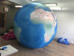 Надувной шар планета Земля