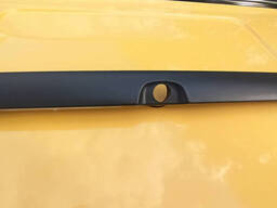 Накладка крышки багажника Opel Astra G 93240976