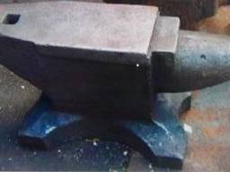 Наковальня 90 кг.