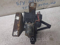 Насос вакуумний Nissan Navara D40 2.5 Diesel YD25DDTI 2004 (б/у)