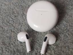 Наушники Bluetooth Беспроводные Сочный Бас Чистый Звук Студийные Новые