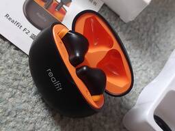 Наушники REALFIT F2 Шикарный Чистый звук Bluetooth 5.3 новые