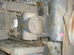 Неликвиды вакуумного оборудования, насосы АВЗ, затворы