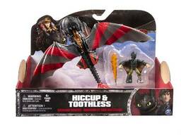 Новинка 2015 г. Иккинг в маске и дракон Беззубик в боевой ра