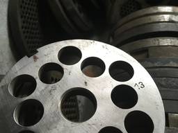 Ножи и решетки для профессиональных мясорубок (82 мм)