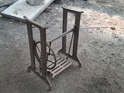 Ножки від швейної машинки