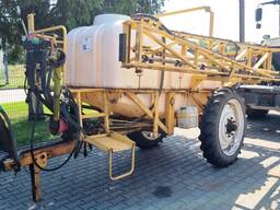 Обприскувач причіпний Богуслав ОПК-2000/18