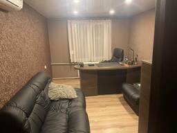 Офисные помещения 240 м. кв. с прилегающей (закрытой) территорией