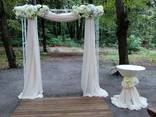 Оформлення фону молодих, декор на весілля - фото 3