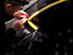 Оклейка авто антигравійною плівкою у Луцьку