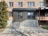Оренда фасадного приміщення по пр. Відродження - фото 1