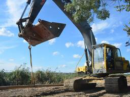 Оренда гусеничного Екскаватора VOLVO EC 240 BLC
