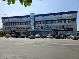 Оренда магазин склад в м. Луцьку по вул. Рівненській, 48 (частина 1-го пов. офісного цент