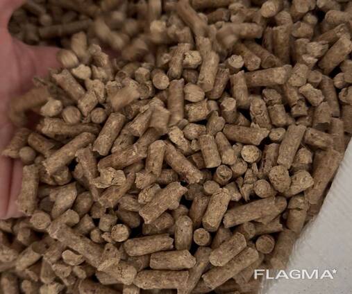Паливні пелети соснова деревина/ Топливные пелеты из сосны