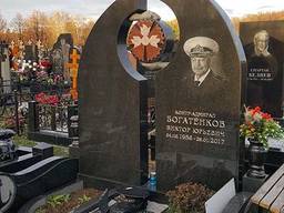 Памятник из гранита