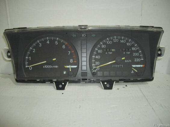 Панель приборов Mitsubishi Galant E30 (1987-1993)