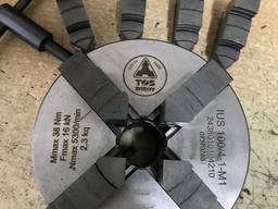 Патрон токарный 100 мм 4-х кул.