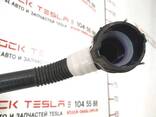 Патрубок системи охолодження основної батареї AWD RWD Tesla Model 3 1077593-00-D - фото 1