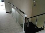 Перила с деревянным поручнем - фото 1