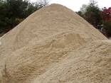 Песок Вознесенский-Никитинский крупнозернистый, насыпью (тн) - фото 1