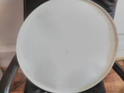 Пластиковая крышка на конусную металлическую бочку