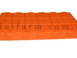 Пластиковая щелевая решетка для свиноматок