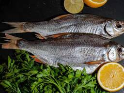 Плотва з ікрою