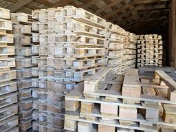 Поддон деревянный, кол деревянный