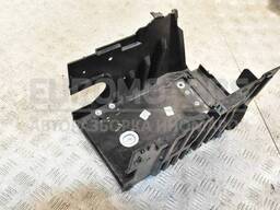 Подставка аккумулятора Land Rover Evoque 2018 K8D210723AC 376771