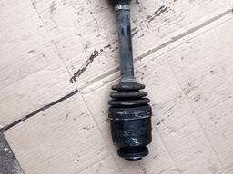 Полуось передняя правая Kia Sorento 2.5crdi