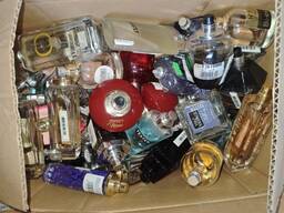 Допомогу з утилізацією побутової хімії, парфумерії, косметики, продуктів харчування