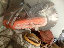 Порезка асфальта , бетона.