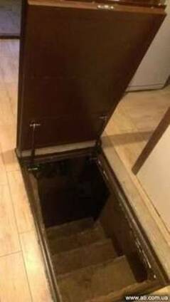 Потайной напольный люк под плитку на газовых пружинах