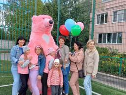 Поздравление Огромнного Розового Мишки 2.6 метра Киев и Киевская область.