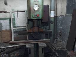 Пресс гидровлический П6324 усилие 25 тонн