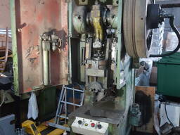 Прес кривошипни модель КД2126 зусилля 40 тон рабочій