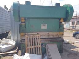 Пресс листогибочный ив1330