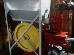 Пресс ударномеханический для топливніх брикетов