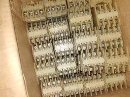 Приставки контактные ПКЛ-1104. ПКЛ -2204. -260 штук