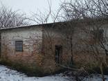 Продается здание бывшей конюшни в селе Боромики, 750 м. кв.